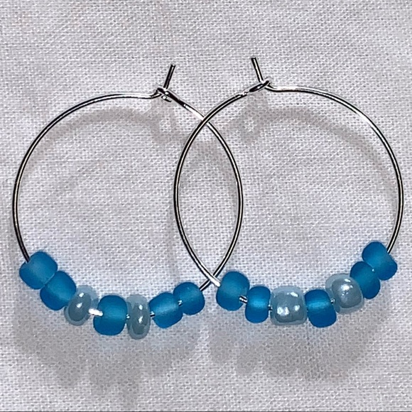 Beaded Hoop Earrings
25mm stainless steel - Picture 16 of 16